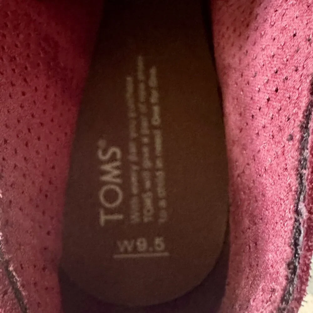 TOMS Size 9.5W  Lunata Red Suede Block Lace-Up Ankle Booties (More like a 10M) - Picture 6 of 7